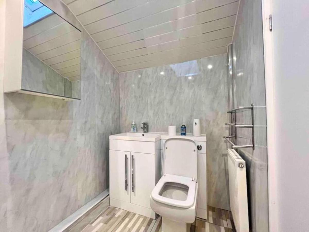 Spacious 3 Bedroom Home In Glasgow - Free Parking Buitenkant foto