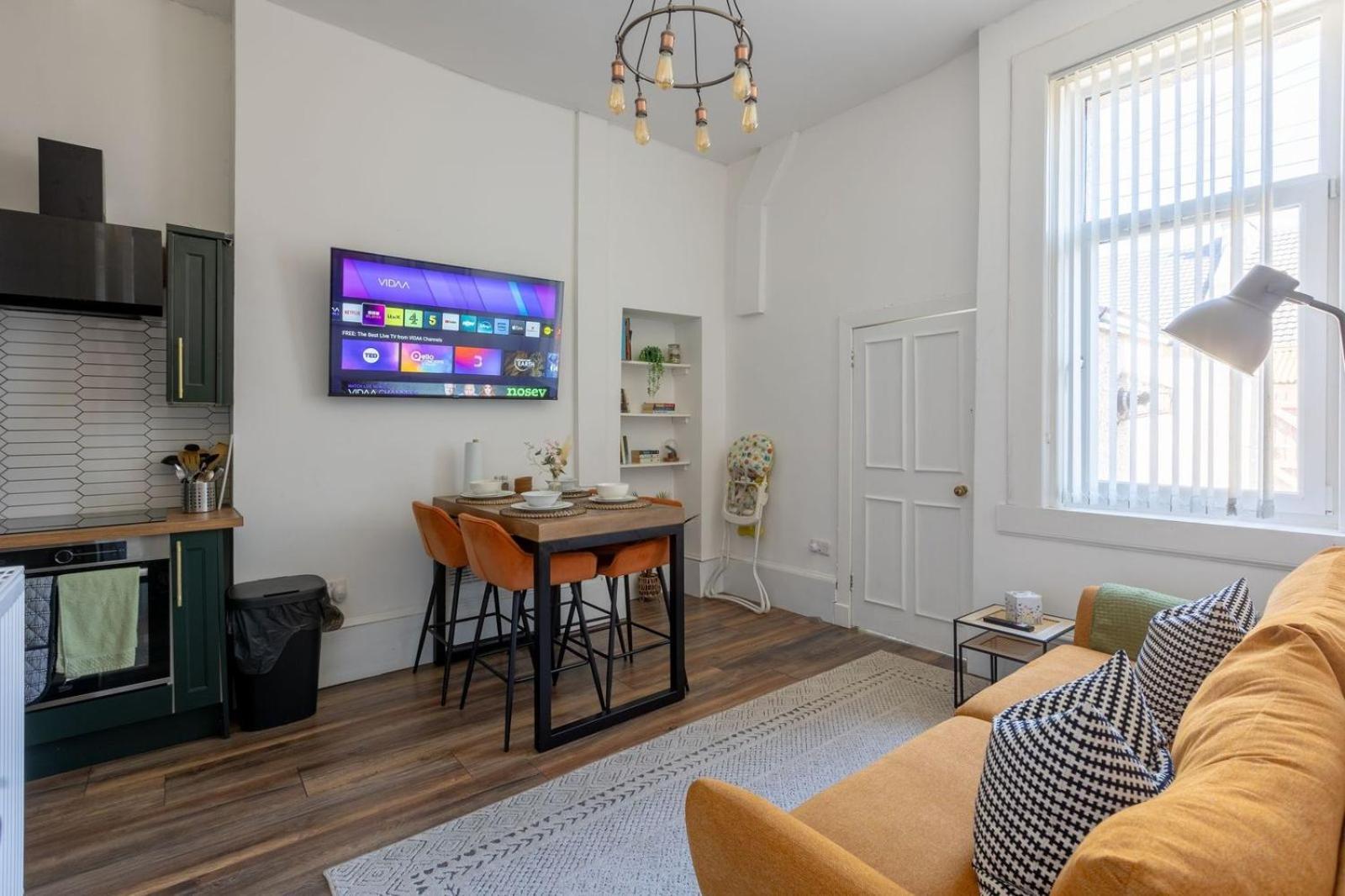 Spacious 3 Bedroom Home In Glasgow - Free Parking Buitenkant foto