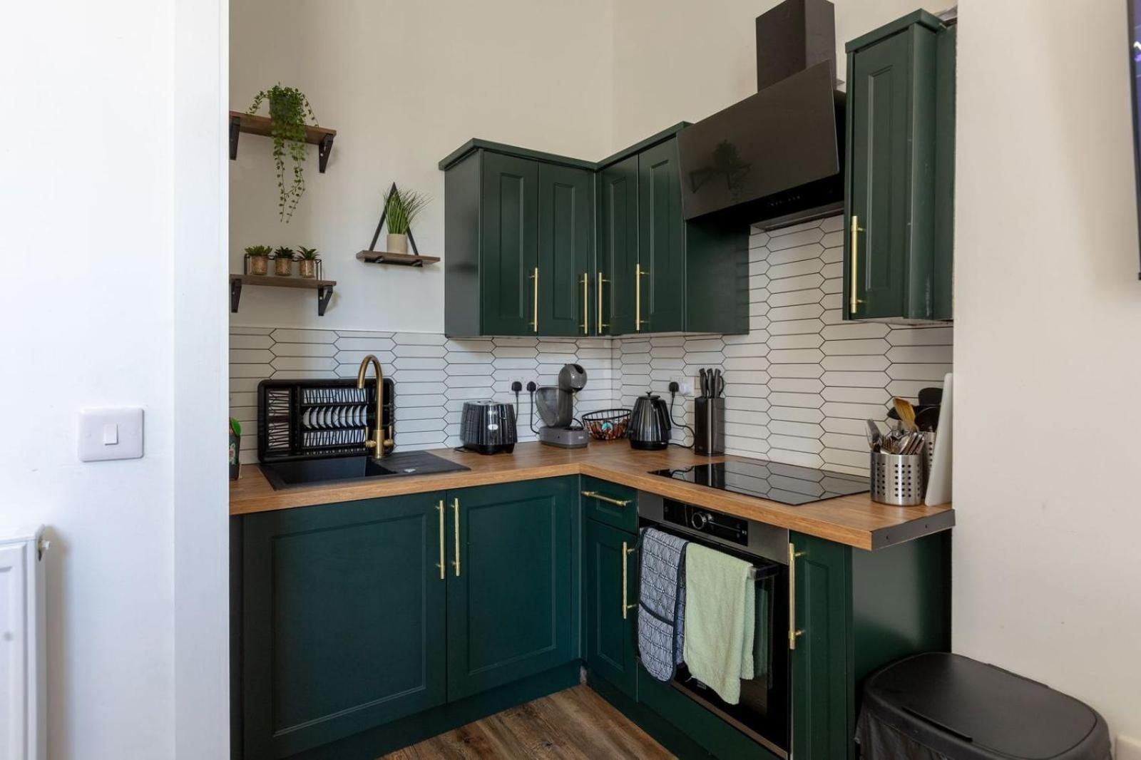 Spacious 3 Bedroom Home In Glasgow - Free Parking Buitenkant foto